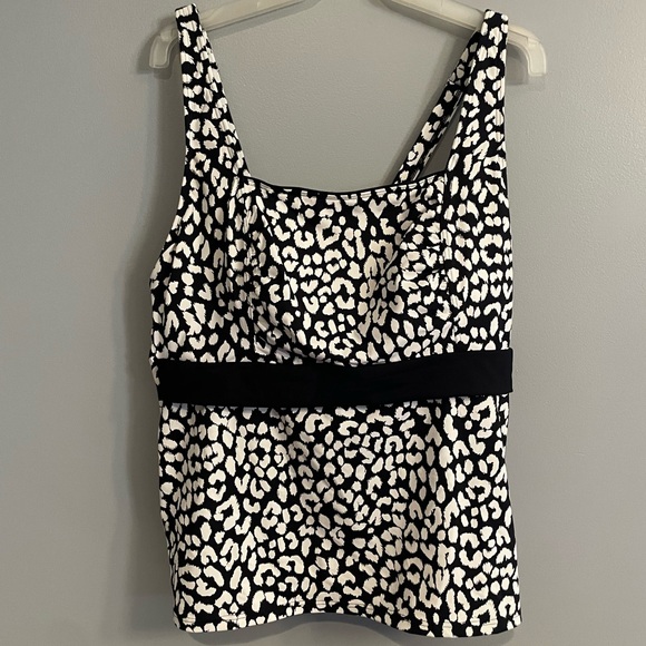 Lands' End | Tops | Lands End Black White Mastectomy Animal Print ...